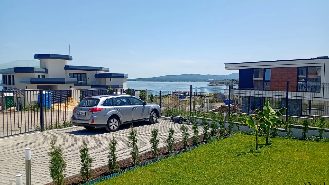 Външен изглед на морска къща Корморан в Крайморие